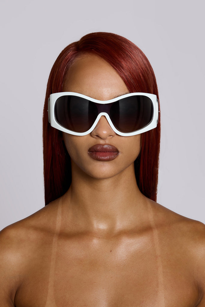 Alva Sunglasses in White