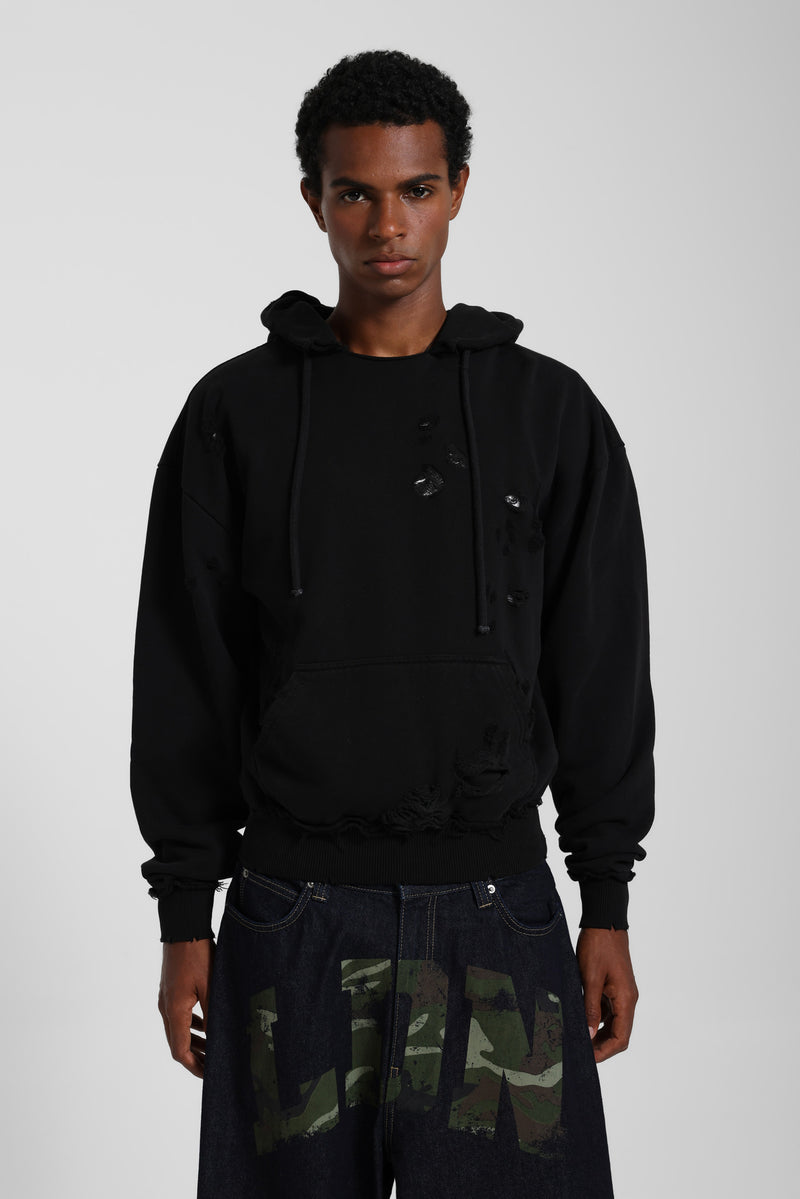 Pullover Bitten Hoodie in Black