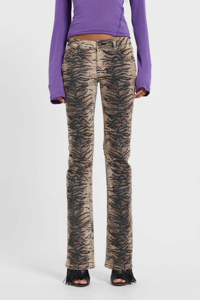 Leona Bootcut Cooper Jeans in Tiger – view 3