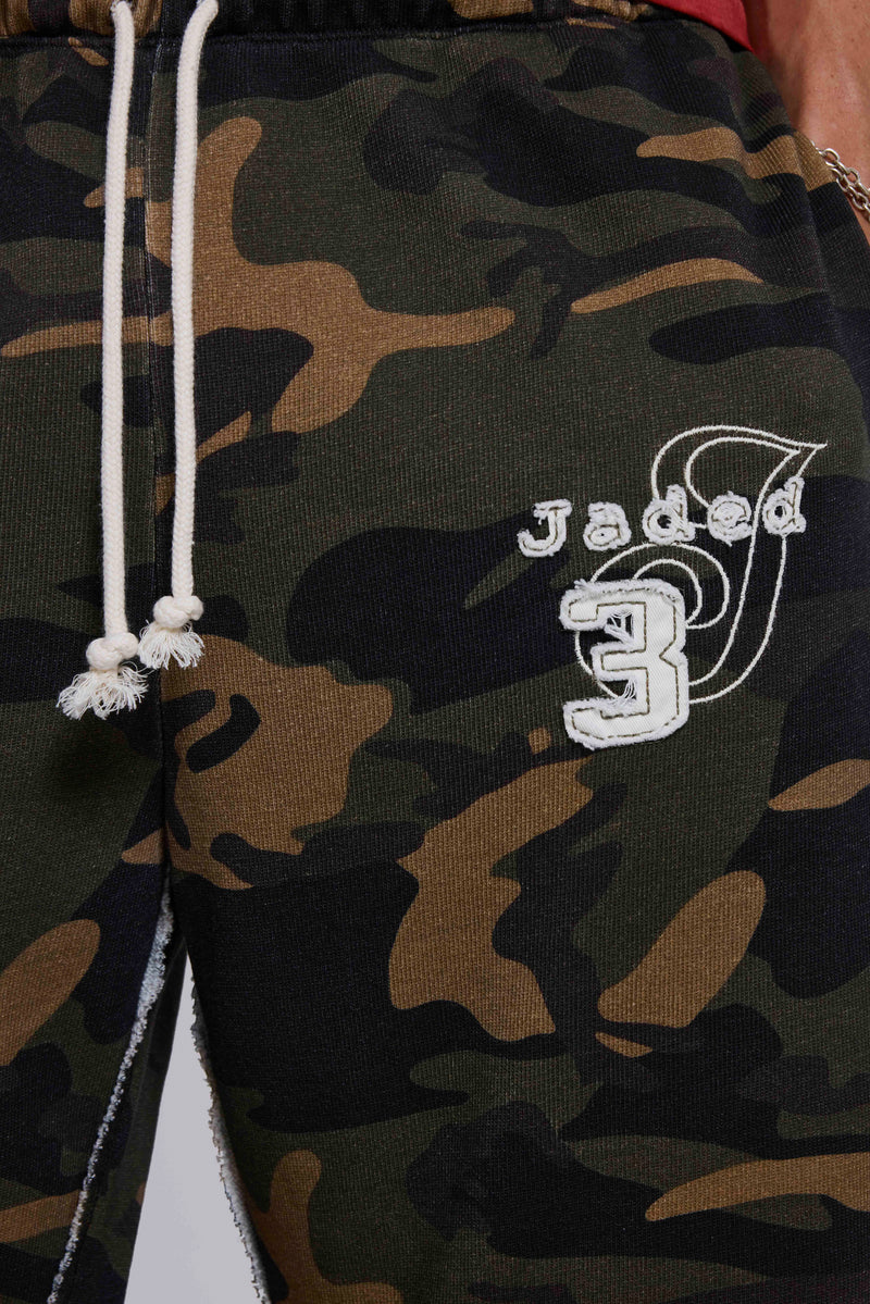 Cleo Slouchy Jogger Shorts in Camo