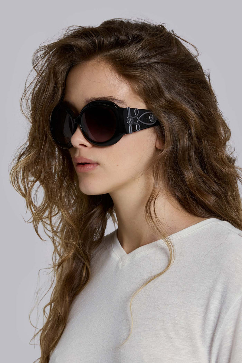 Majorette Oversized Round Sunglasses in Black