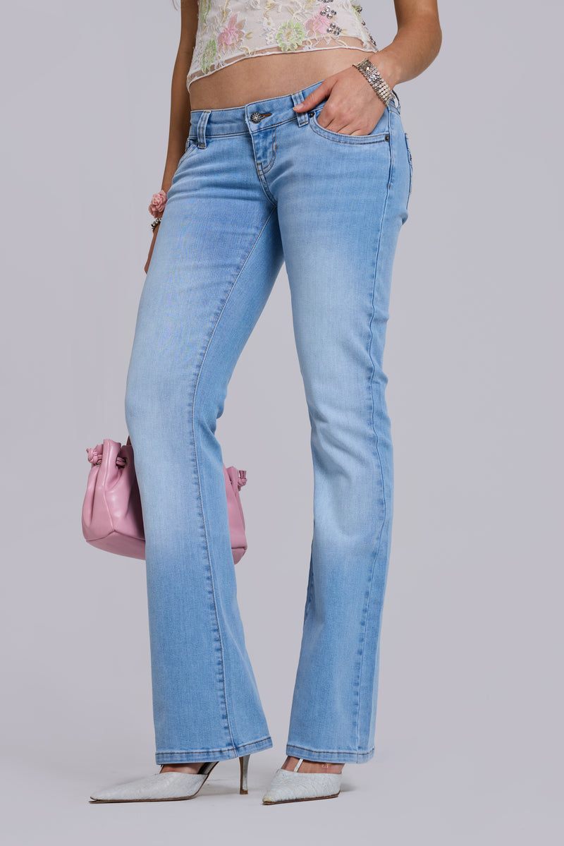 Kelsey Low Rise Skinny Bootcut Jeans in Light Wash