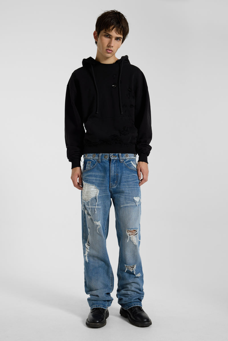 Pullover Bitten Hoodie in Black – view 21